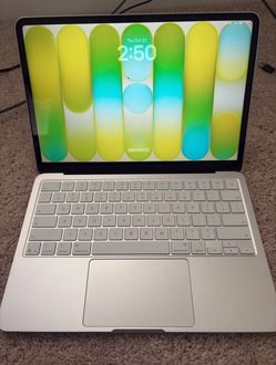 Macbook Neo with box