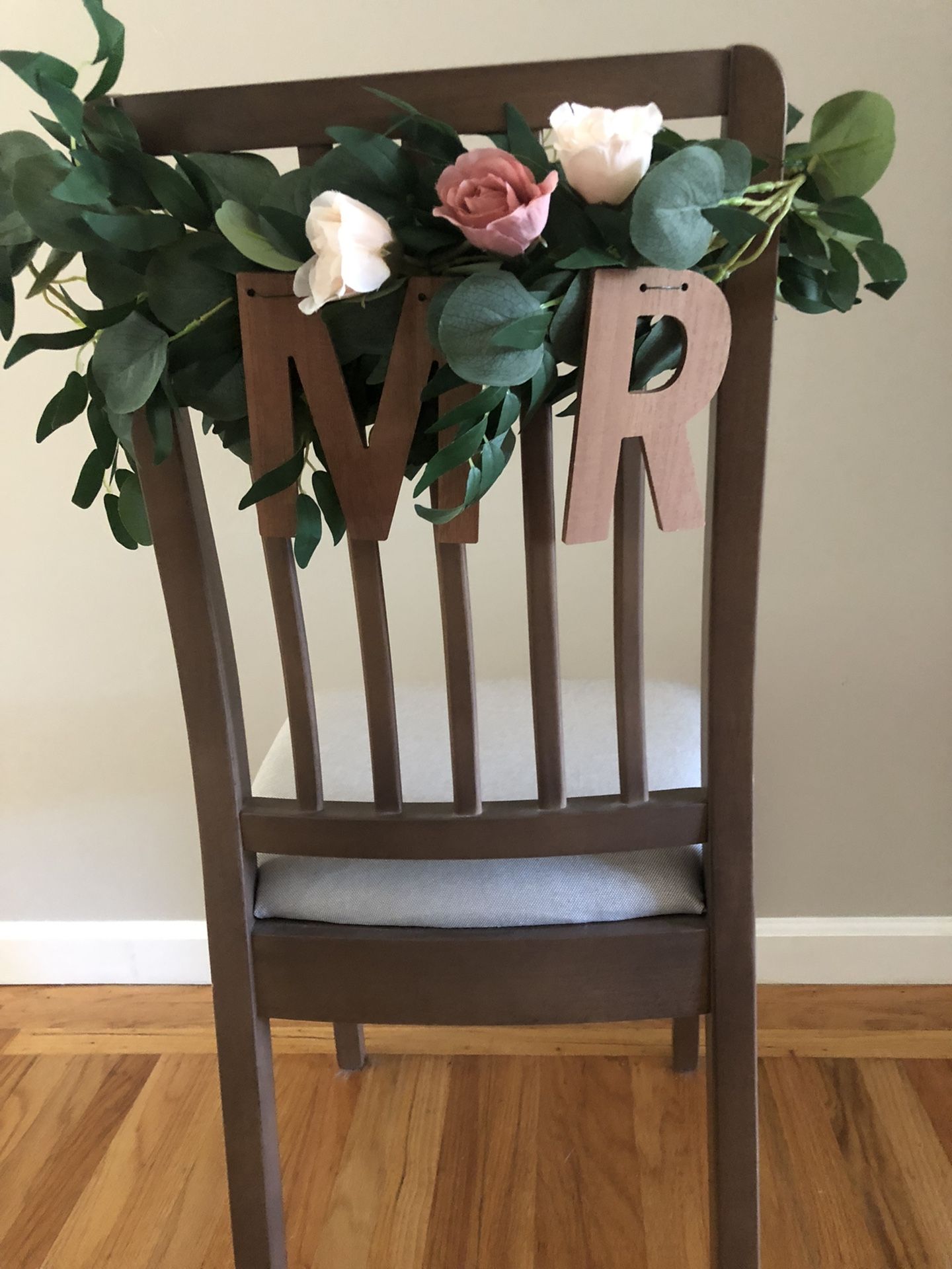 Mr & Mrs chair Decoration (Removable Flowers)