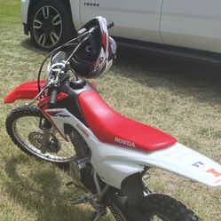 CRF125f 