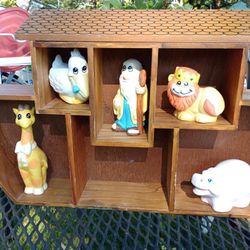 Noah's Ark Shelf With Animals/ Collectors 