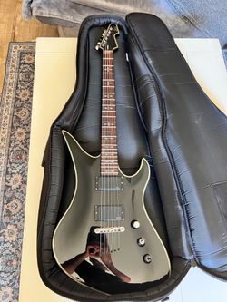 Schecter Hellraiser avenger