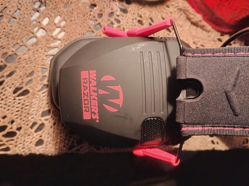 Walkers Razor Noise Cancelling Muffs $30