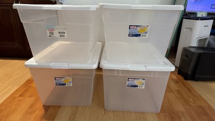 4 Clear Storage Bins with Lids