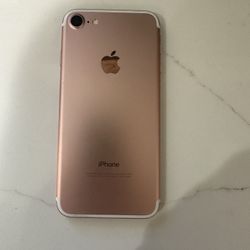 iPhone 7 - 32GB Unlocked 