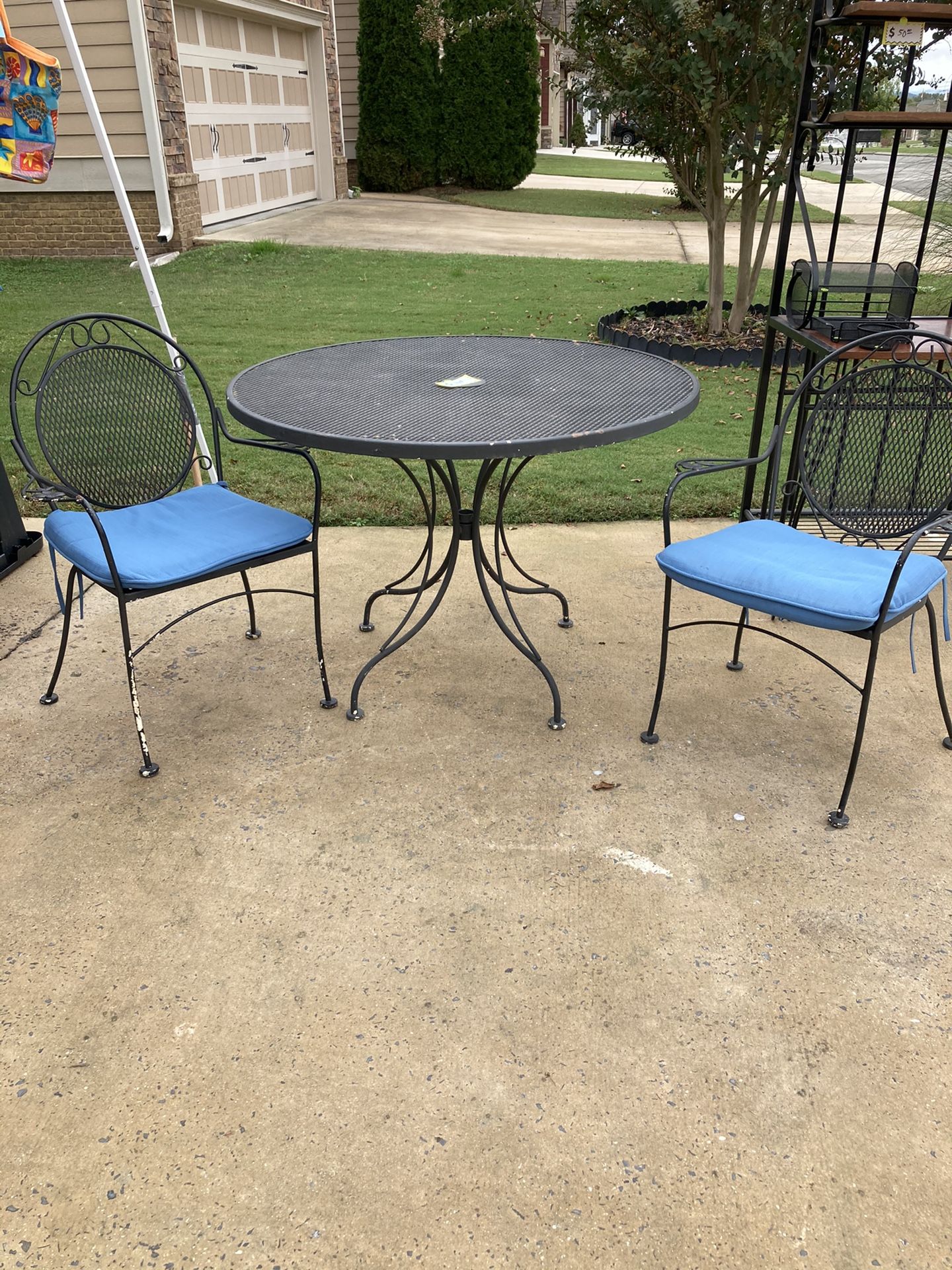 Wrought Iron Table 4 chairs