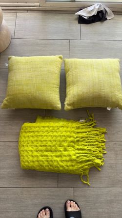 Yellow Throw Pillows and Blanket Set