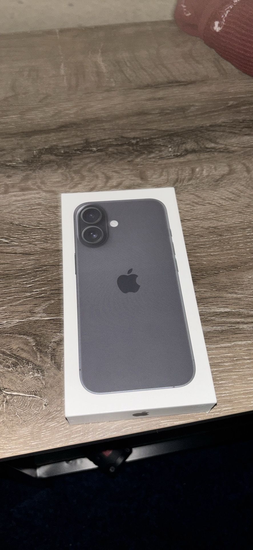 iPhone 16