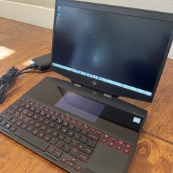 HP Omen X 2S GAMING LAPTOP - Two Screens - Like New - Cheap!