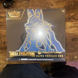 Mega Evolution Pokemon Center ETB (Mega Lucario)