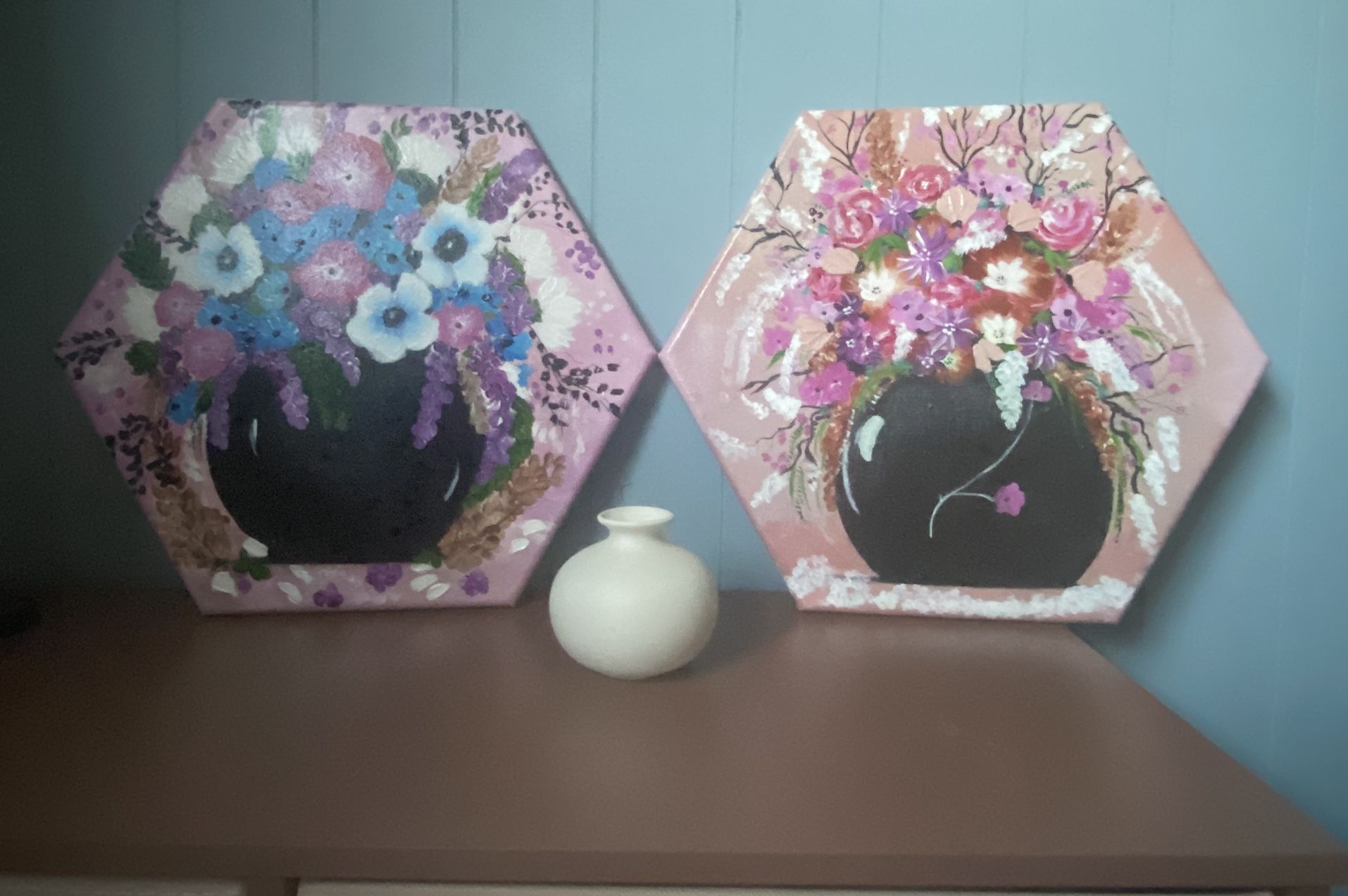 Artwork. Wall decor.