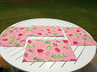 19 X 14 set of 4 placemats pink with veggies on them really cute