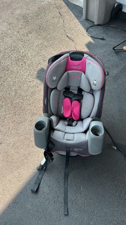 Safety 1st Grow and Go Sprint All-in-One Convertible Car Seat.