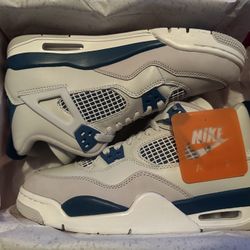 Jordan 4 “Military Blue”