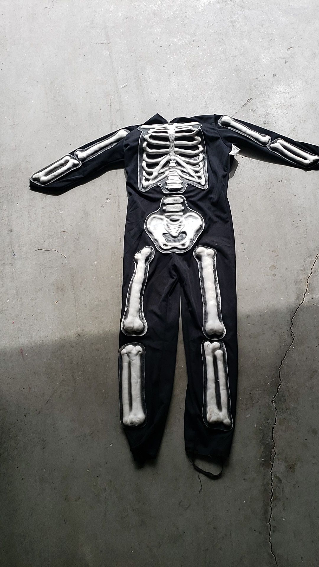 Kids skeleton costume size 7