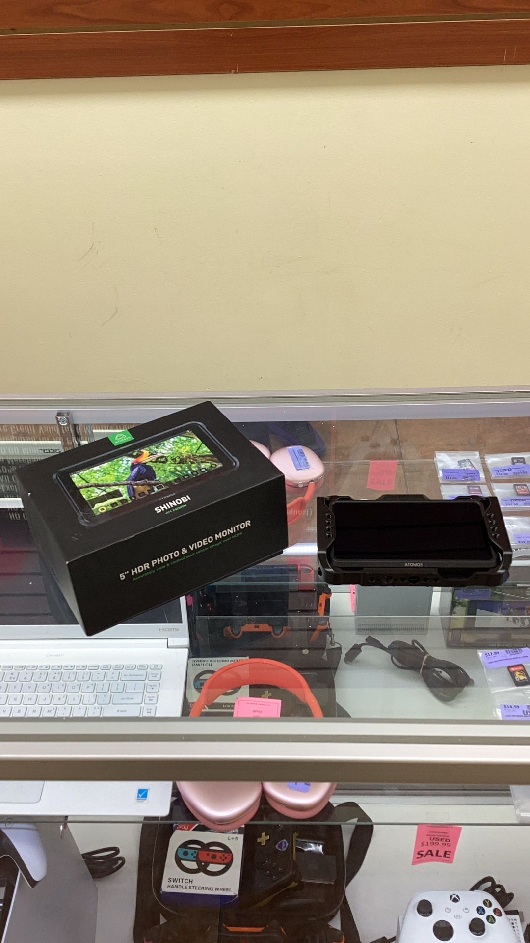 Atomos Shinobi