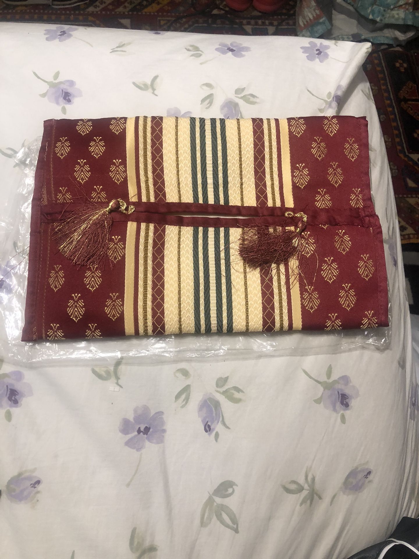 Brand new Oriental Kleenex, Cloth Bag holder