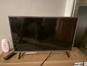 32” LG TV