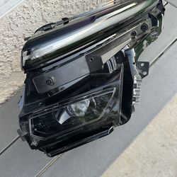 2025 Chevrolet equinox EV headlight left side