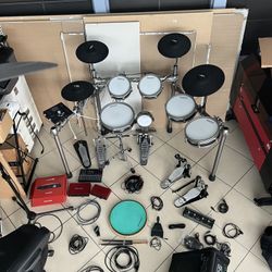 Simmons SD1250 Electronic Drum Kit With Mesh Pads And more everything you will see in the photos
