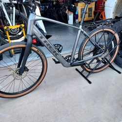 2025 Trek Dual Sport+