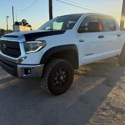 2018 Toyota Tundra 