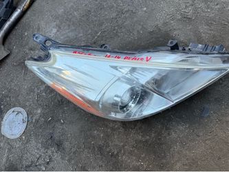 Right headlight for 2014 Toyota Prius v headlight