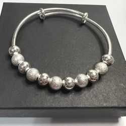 925 Sterling Silver bangle bracelet size 7 Brand New