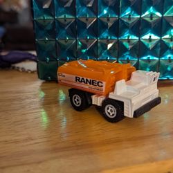 Matchbox MBX Construction Ranec Water Hauler Tank Truck Orange Die Cast