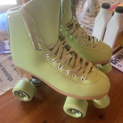 C7 CSeven Roller Skates Womens 6 Youth 5 Matcha Green Excellent