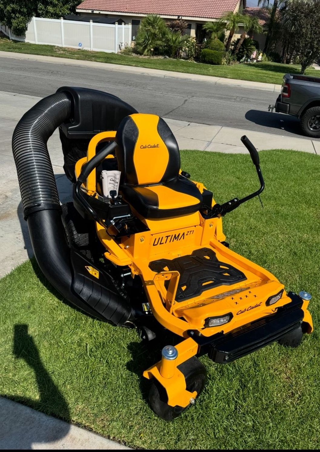 Gas Riding Mower Zero Turn 42in Kawaski Engine With Bagger