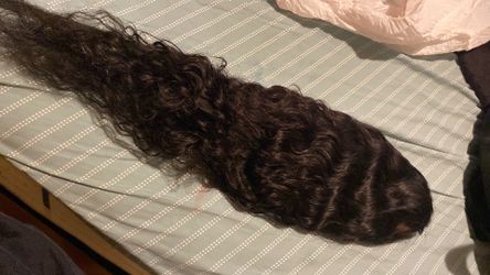 Curly wig