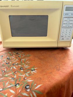 Sharp Carousel Microwave