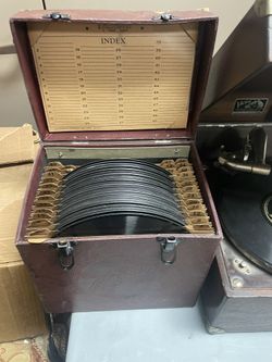 36 VINTAGE OLD TIME 78 RECORDS COLLECTION And Case 1940'S-50'S