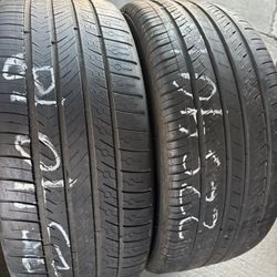 225/40/18 Pair 60$