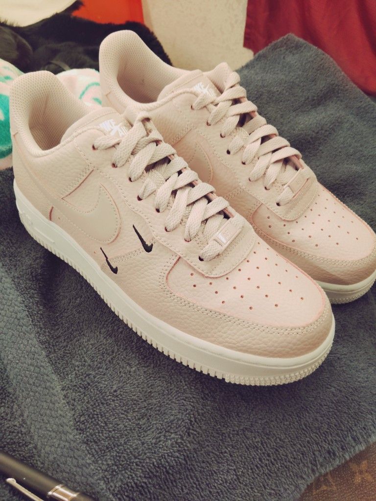 Nike Air Force 01'7 ESS Platinum Violet Women's 9.5