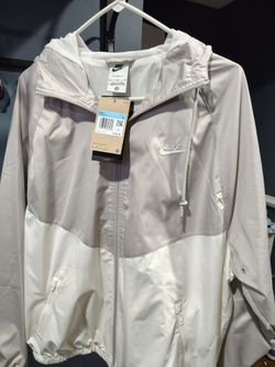 Nike Jacket Size Medium