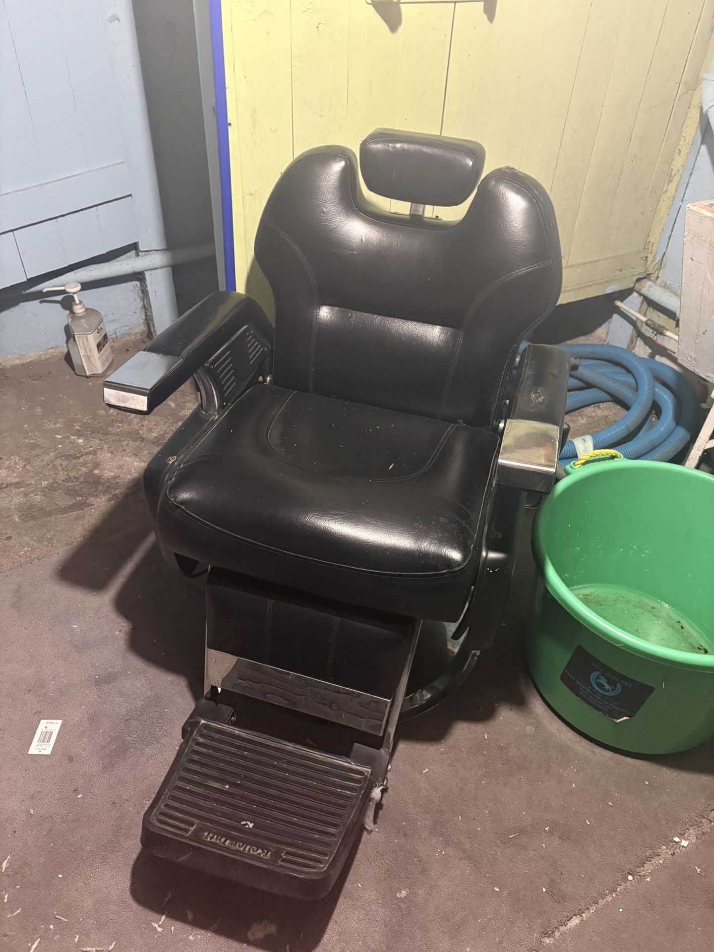 Barber /Salon Chair