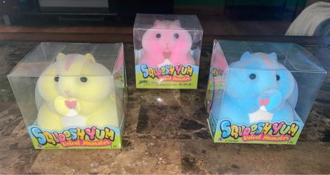 3 New SqueeshYum Velvet Hamster