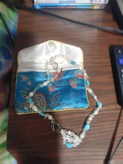 Pearl Necklace/Bracelet With Silk Case