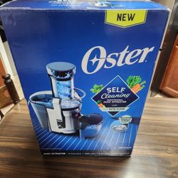 New in box Oster 1000-Watt 40 oz. Black/Silver Self-Cleaning Professional Juice Extractor with Auto-Clean Technology