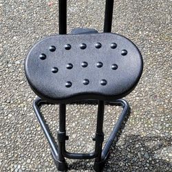 LYON Ergonomic Sitting/Standing Stool