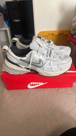 Nike Sneakers White and Gray light blue WOMEN SIZE 10