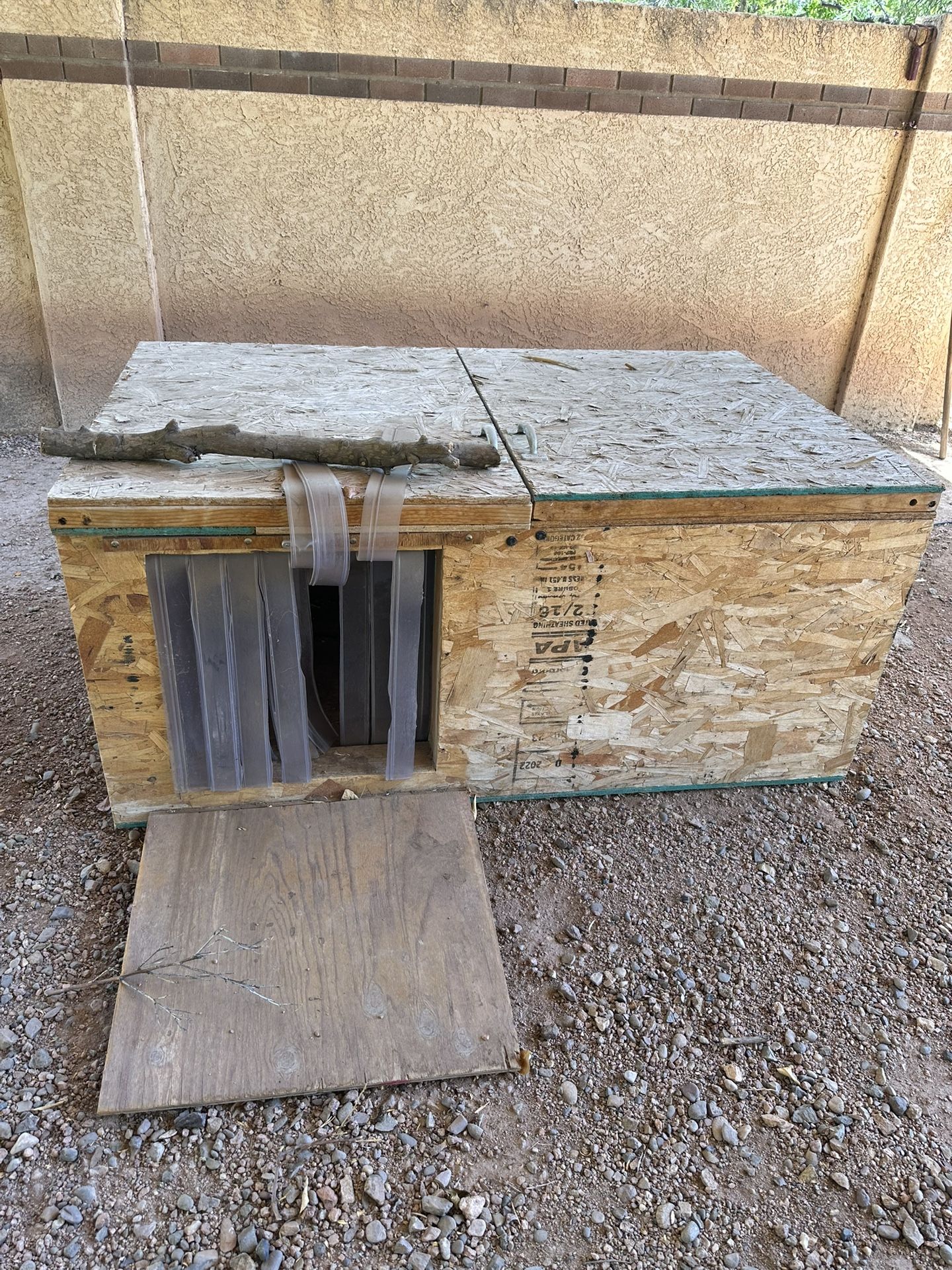 Tortoise Hide/Enclosure