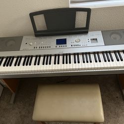 Yamaha  DGX640 $350