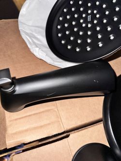 American Standard Tub/Shower Valve and Trim kit. Never installed, tub spout has small scratch see picture. Only $100