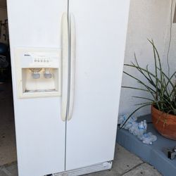 Kenmore fridge 