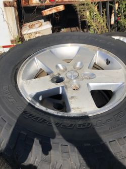 Jeep Wrangler wheels and tires set of 5