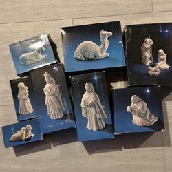 Vintage Christmas Avon Nativity Set