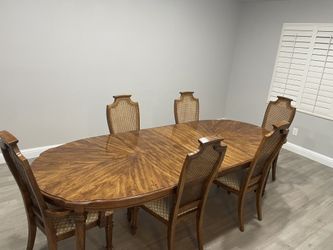 Dining table set