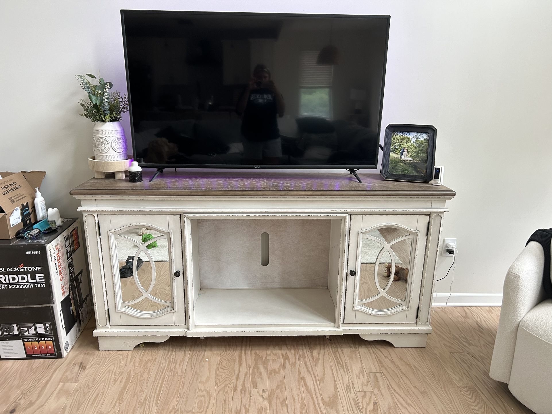 Ashley Signature Realyn Buffet